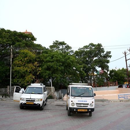 Sri Vinayaga Residency Hotell Rāmeswaram Exteriör bild